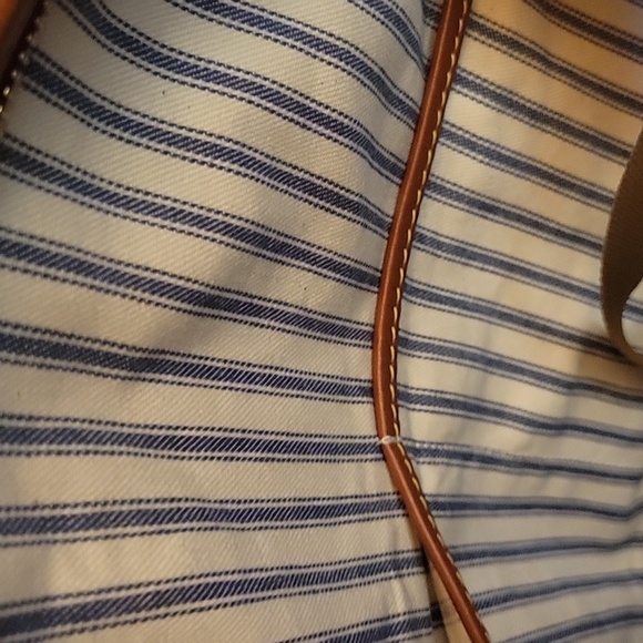 Dooney and Burke Suede Stylish Navy and Tan Women's Bag - Picture 6 of 9